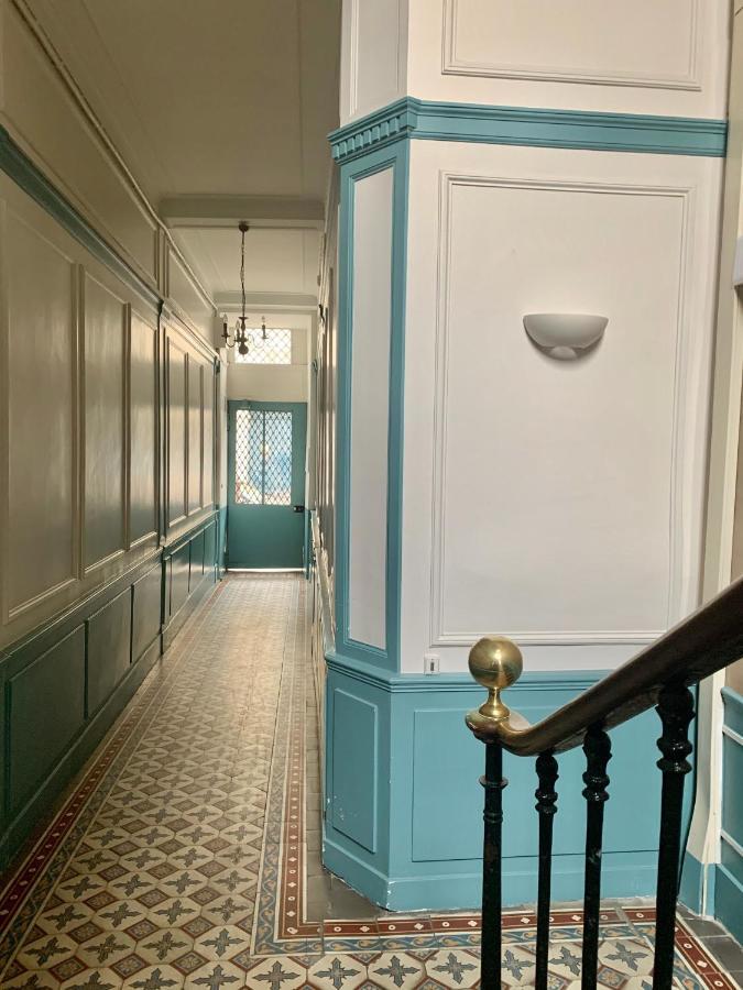 Appartement Versailles Quartier Notre Dame Au Pied Du Chateau Avec Parking Экстерьер фото