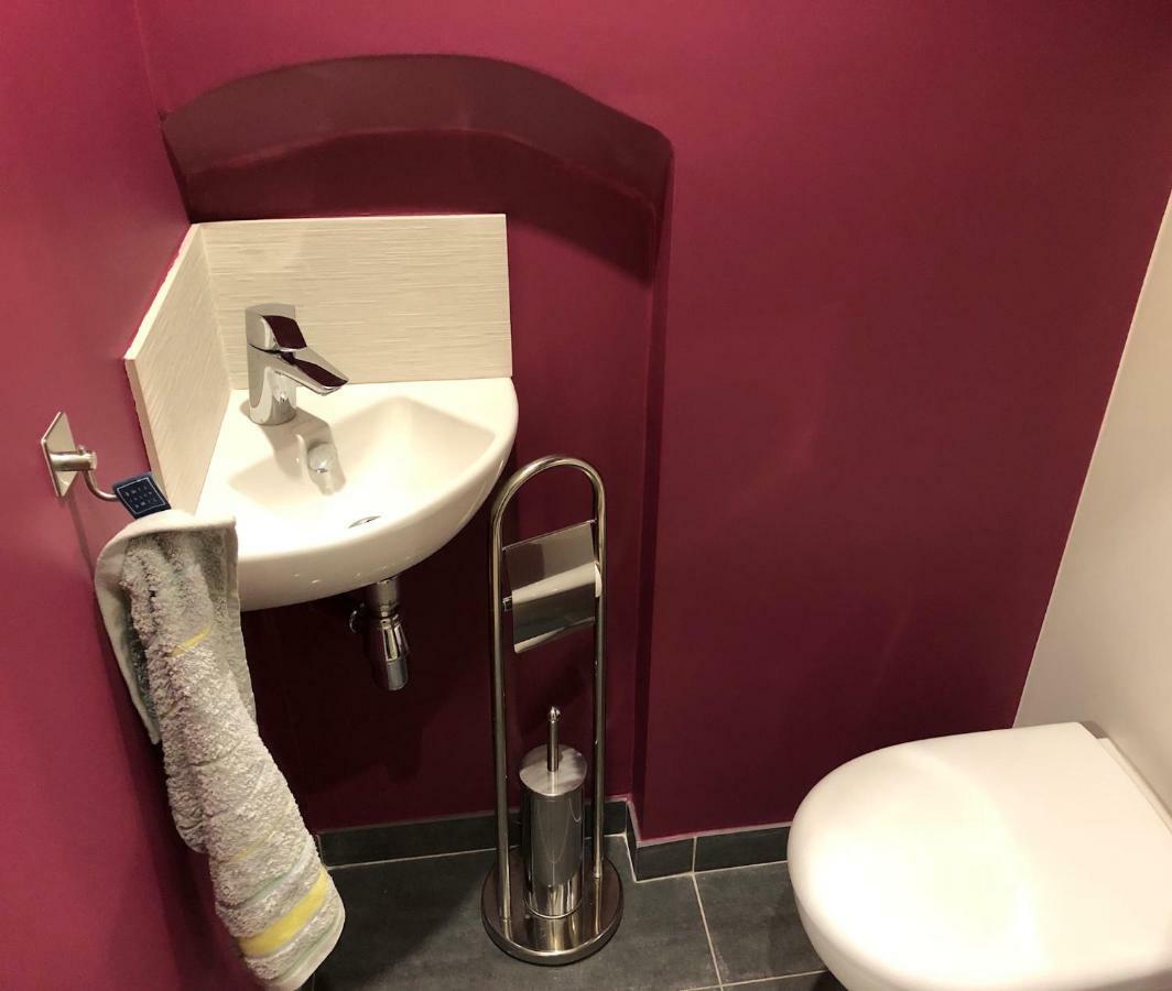 Appartement Versailles Quartier Notre Dame Au Pied Du Chateau Avec Parking Экстерьер фото