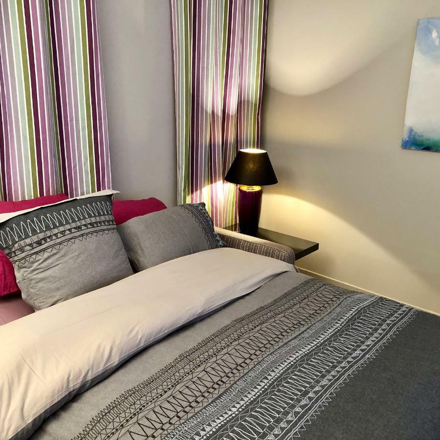 Appartement Versailles Quartier Notre Dame Au Pied Du Chateau Avec Parking Экстерьер фото